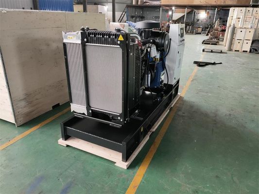 52kW Perkins Diesel Generators Couple With Stamford Brushless Alternator